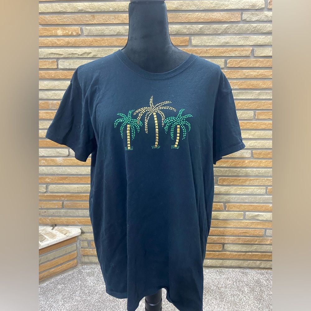 Xl studded palm tree t-shirt